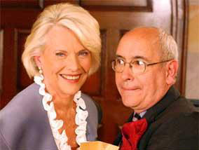 Bringing some glamour to the cobbles - Honor as Rula Romanoff in Coronation Street